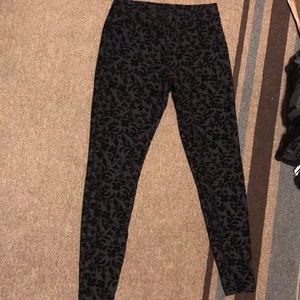 Black jeggings with velvet filigree detailing